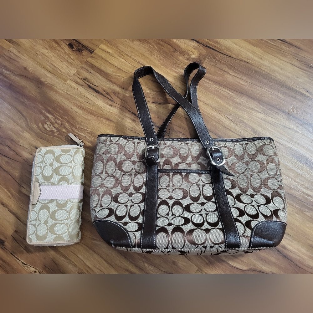 Womens Hamilton Signature Coach Purse, Tote, With Wallet, See Pics
